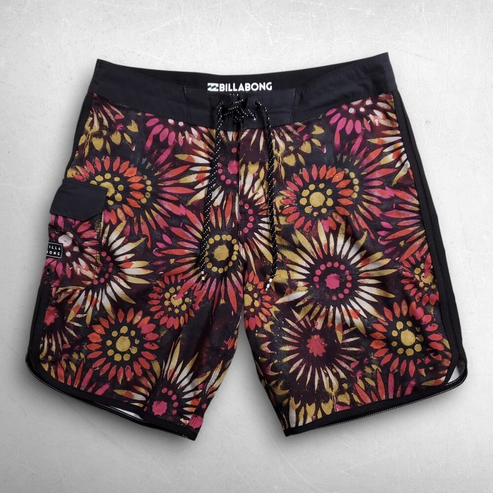 Billabong Airlite 73‎ Swim Trunks Board Shorts Men 31 Floral Cargo Pocket Beach